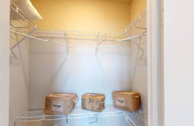 13333 Center Lake Dr Gallery 4