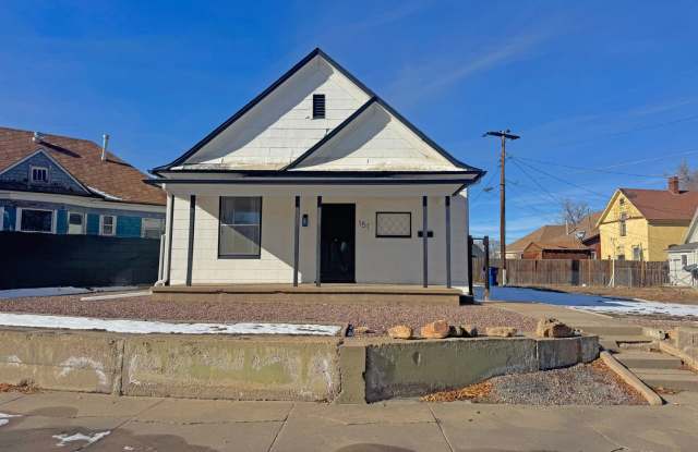 Charming 2-Bedroom Home with Modern Comforts and Prime Location photos photos