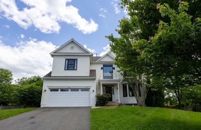 Coming Soon for Rent: Rare Opportunity in Potomac Crossing! photos photos