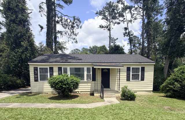 Charming 2BR/1BA Near VSU – Hardwood Floors photos photos Charming 2BR/1BA Near VSU – Hardwood Floors photos photos