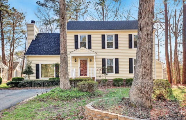 14707 Acorn Ridge Pl - 14707 Acorn Ridge Place, Woodlake, VA 23112