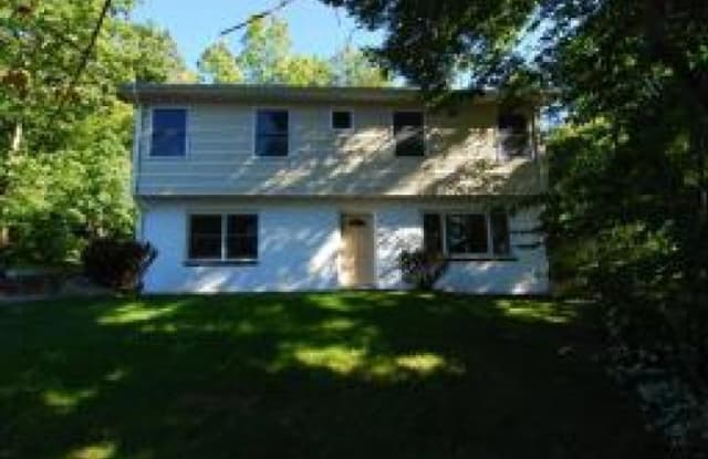 16 Florence St - 16 Florence Street, Hopatcong, NJ 07843