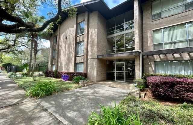 4007 ST CHARLES Avenue photos photos
