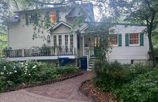 700 Illinois Road photos photos