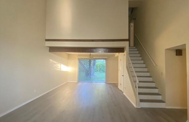 North San Bernardino Townhouse in Gated Community - 4645 Brentwood Lane, San Bernardino, CA 92407