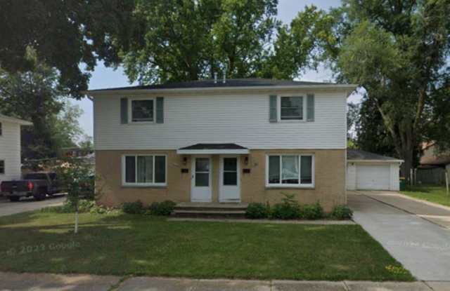 1540 Charles Street - 1540 Charles Street, Green Bay, WI 54302