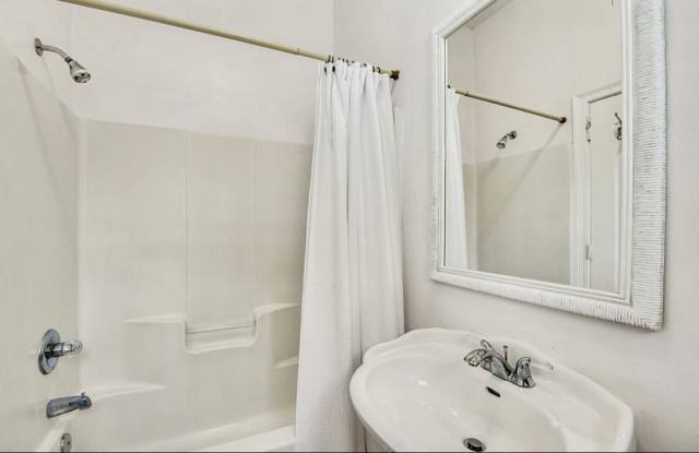 84 Sunfish Street photos photos