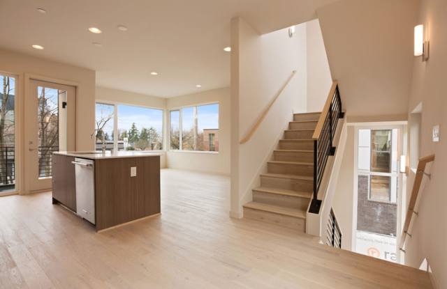3806 California Avenue Southwest Gallery 3