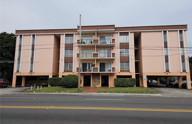365 NE 125th St - 365 Northeast 125th Street, North Miami, FL 33161
