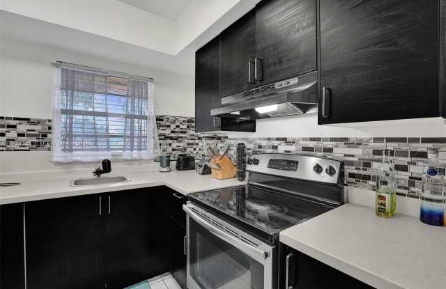 3530 NW 43rd Ave photos photos