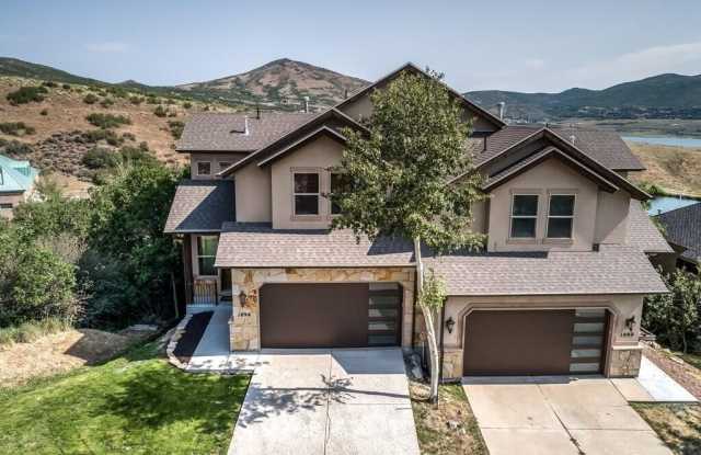 1490 Alpine Avenue photos photos
