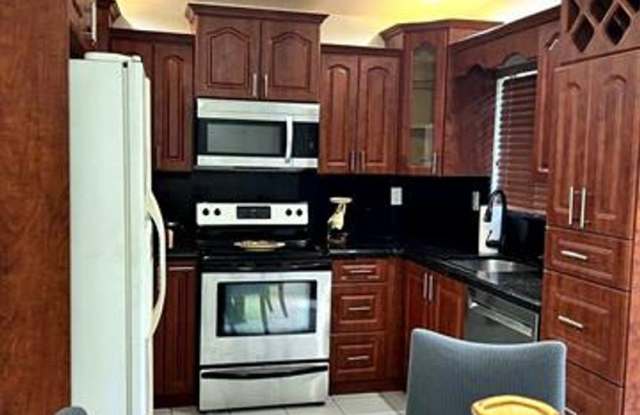6251 NW 199th St # 6251, Hialeah, FL 33015 Gallery 3