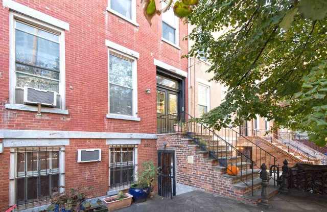 230 GARDEN ST photos photos