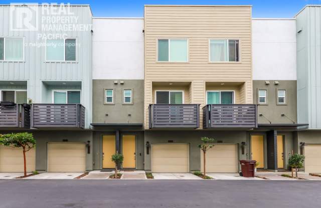 Modern Townhome in Gated West Oakland Community photos photos