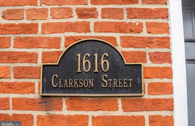 1616 CLARKSON STREET Gallery 2