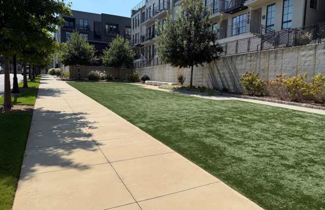 NEW Stack 2Bed/2Bath Townhome for Lease in West Midtown Gallery 3