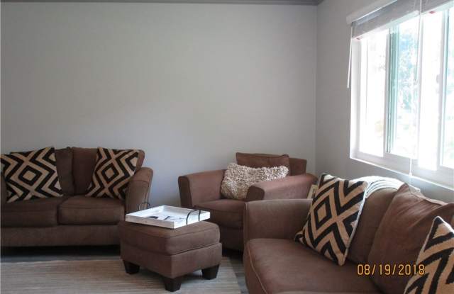 8146 Deerfield Drive Gallery 4