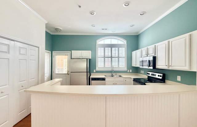 Gorgeous Plaza Midwood Townhome - Move-In Ready! Gallery 3