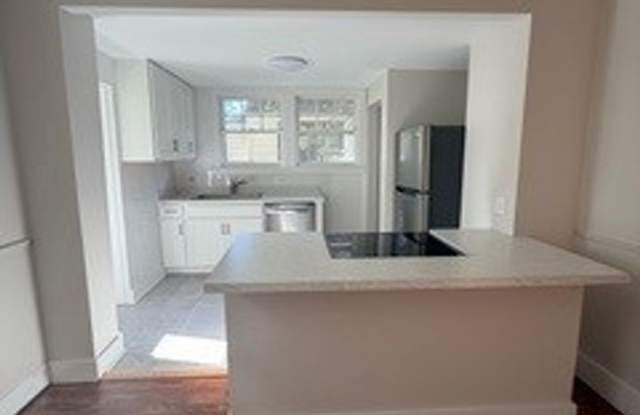 3 Bedroom w/basement Gallery 3