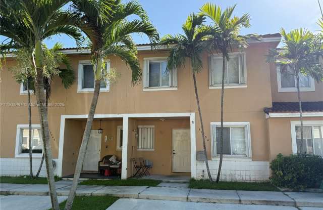 17432 SW 140th Ct photos photos