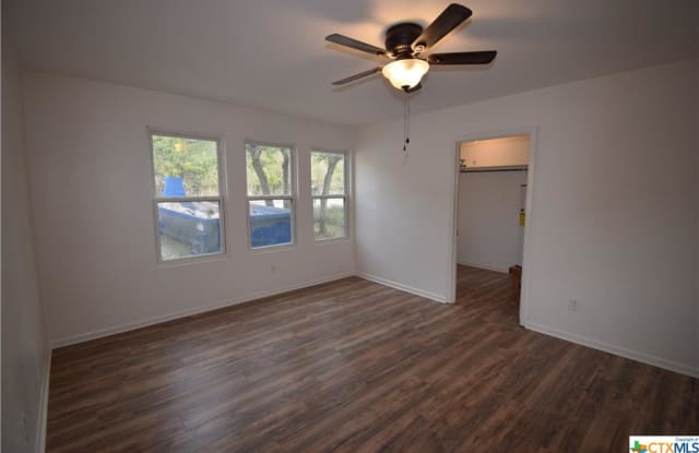 833 S Loop Street - 833 South Loop Street, San Marcos, TX 78666