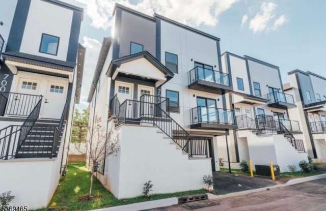 716 Seaport Dr photos photos