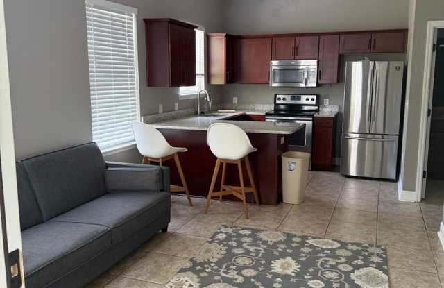 1/1 APARTMENT BY DOAK CAMPBELL photos photos