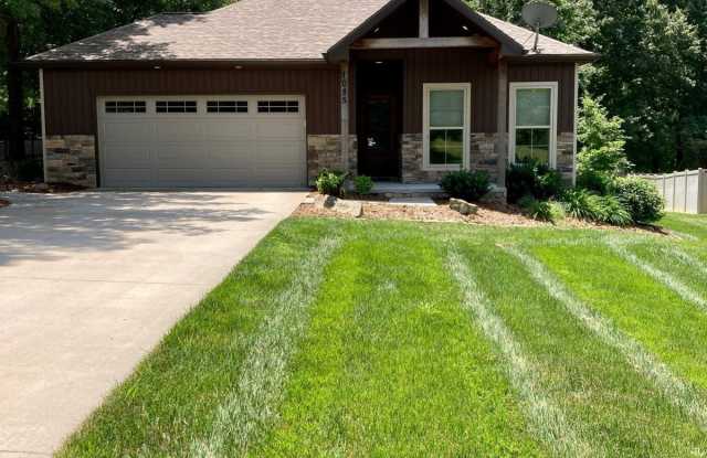 1085 Melchoir Drive photos photos
