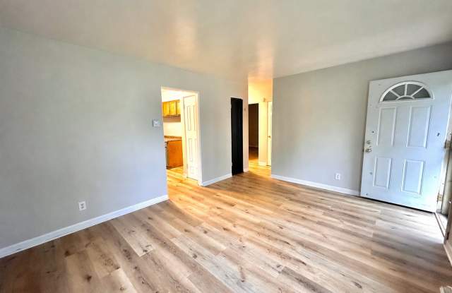 816 East 35th Court Gallery 2