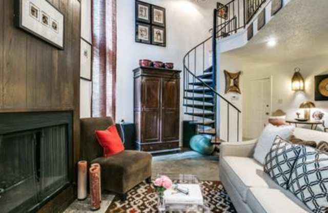 2100 Fleur De Lis Ct - 2100 Fleur De Lis Court, Arlington, TX 76012