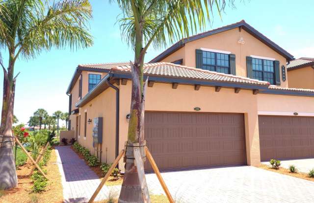 10800 Tarflower Dr #101 - 10800 Tarflower Drive, Sarasota County, FL 34293
