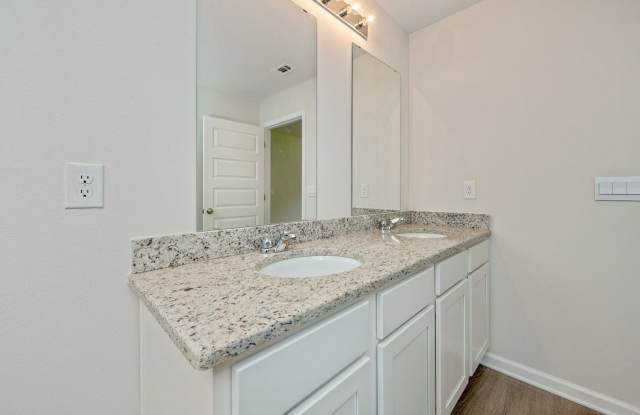 Home in Redstone Commons photos photos