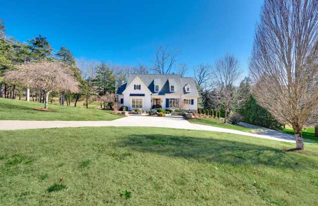 Gated Balleroy community in the heart of Brentwood! Gallery 3