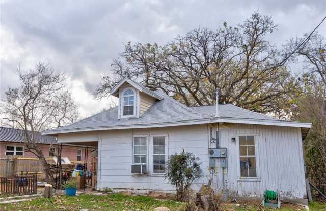 105 W 1st Street - 105 West 1st Street, Keene, TX 76059