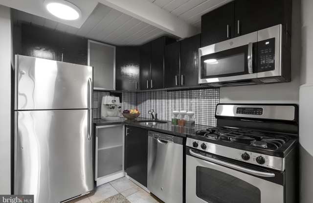 1329-39 LOMBARD Street Gallery 3