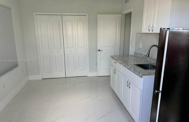 13201 SW 274th Ter photos photos