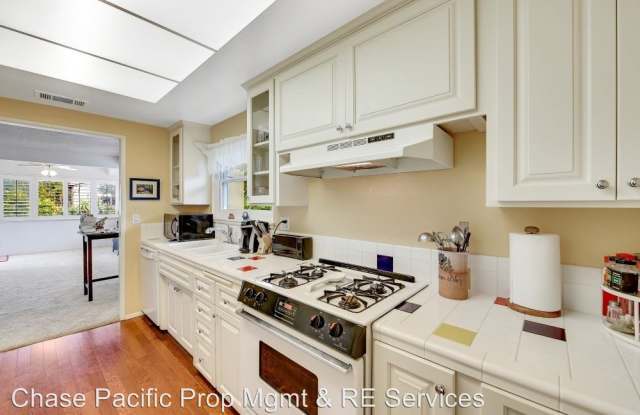 12040 Callado Road Gallery 3