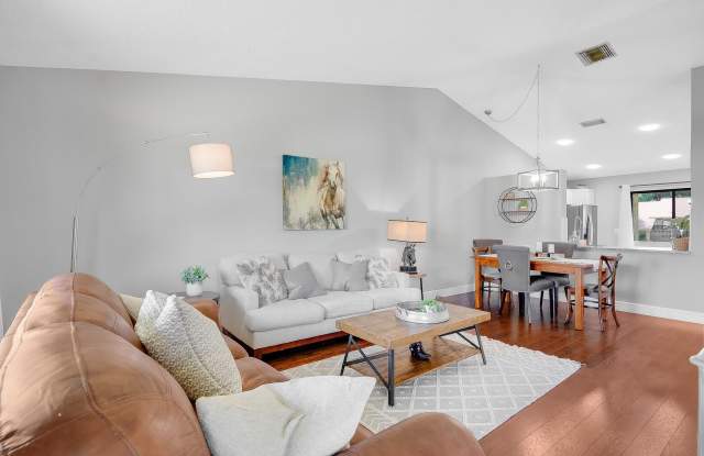 13155 Chadwick Court Gallery 2