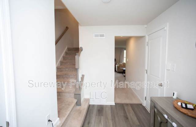 52 Hamilton Ct Gallery 2