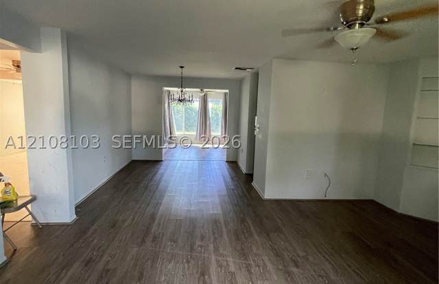 3405 18th Ave W Gallery 4