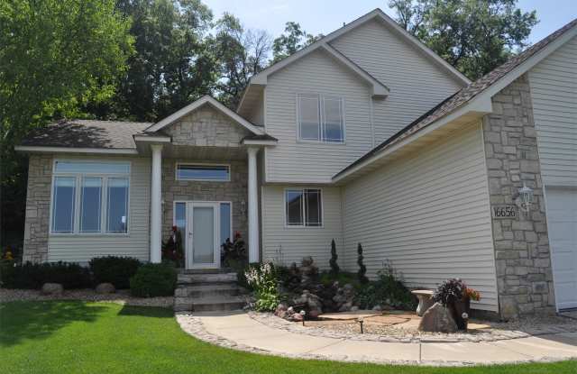 16656 Jackdaw Path - 16656 Jackdaw Path, Lakeville, MN 55044