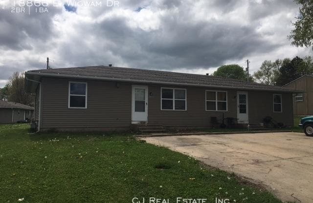 18866 E. Wigwam Dr - 18866 Wigwam Drive, Independence, MO 64056
