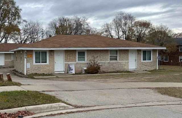 2075 Imperial Lane - B - 2075 Imperial Lane, Green Bay, WI 54302