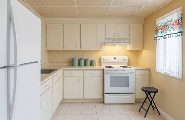 Spacious 2BD / 2BA Apartment - No minimum credit score required! photos photos