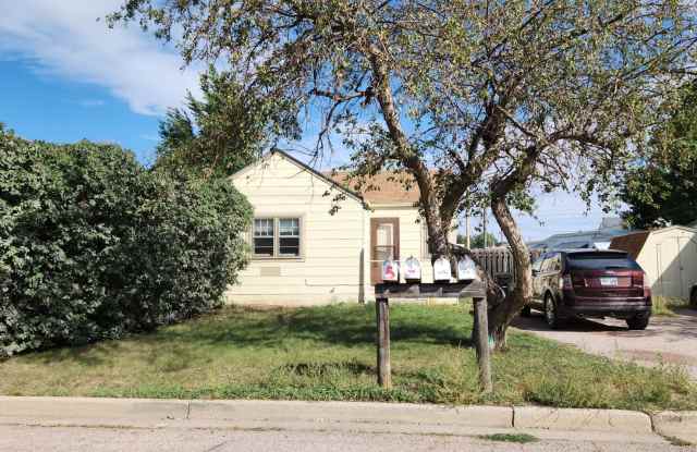 Centrally Located One Bedroom House For Rent photos photos