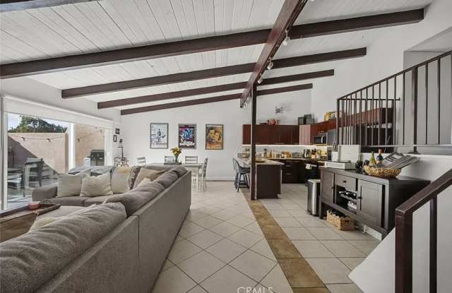 7924 Woodman Avenue photos photos