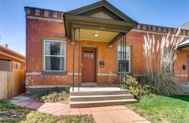 Updated 2‑bedroom, 1‑bath townhouse in the heart of LoHi photos photos