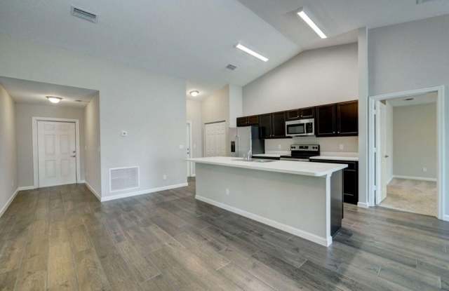 1733 Southwest Open View Drive Gallery 3