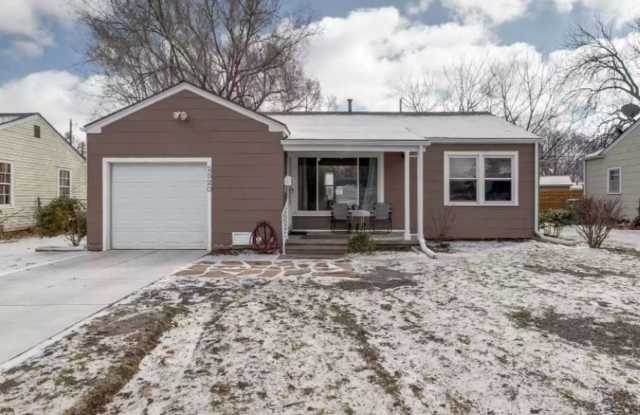 Updated 2 Bedroom Home South East Wichita - 2520 South twin Oaks Street, Wichita, KS 67216