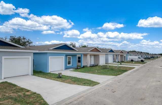 1450 LAS VILLAS Boulevard Gallery 3